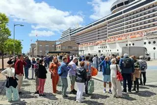 De Vigo hasta Hamburgo: el 'MSC Preziosa' embarca a 350 cruceristas