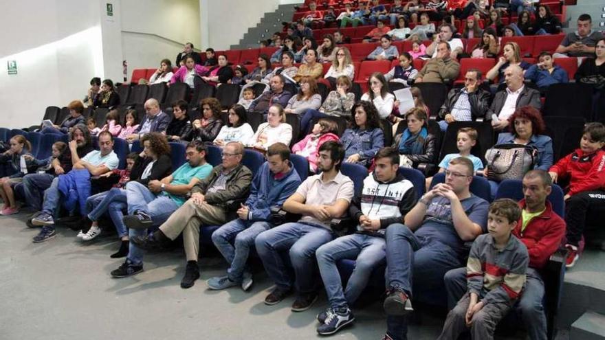 Un instante de la presentación del nuevo curso de la Escola de Música de Vilatuxe. // Bernabé/Luismy