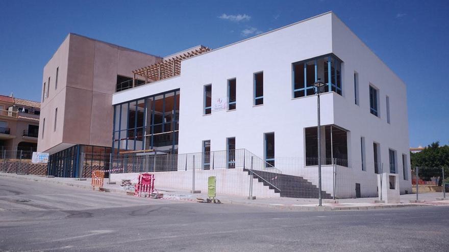 Reinicio de las obras de la que será la nueva biblioteca.