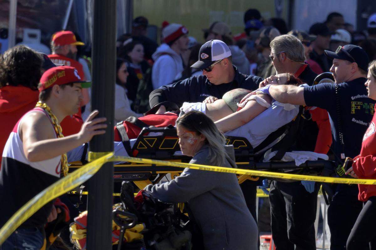 Varias personas han sido heridas por disparos en Kansas City, Missouri, este miércoles cerca de una estación de tren en las cercanías de un desfile de la victoria del Super Bowl para los Kansas City Chiefs.