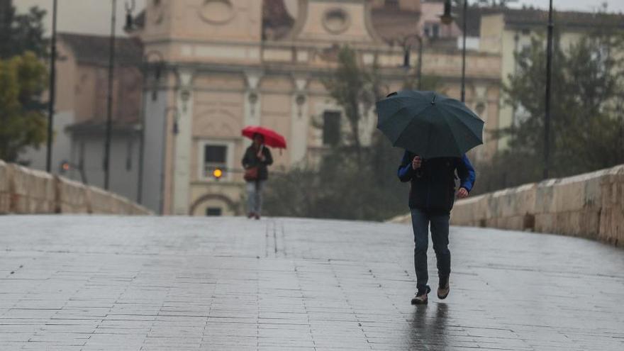 Se esperan fuertes lluvias en Valencia a lo largo de la tarde.