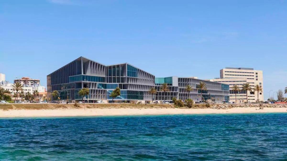 El Palacio de Congresos, situado frente al mar y muy cerca de centro histórico, acogerá la ART COLOGNE Palma de Mallorca.