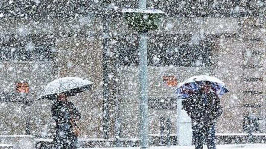 Lluvias persistentes en Pirineo, nevadas en montañas y vientos fuertes para el viernes