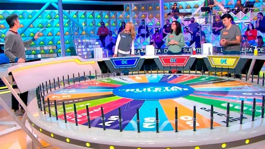 Interrumpen 'La Ruleta' en directo por los insultos a Jorge Fernández de una concursante