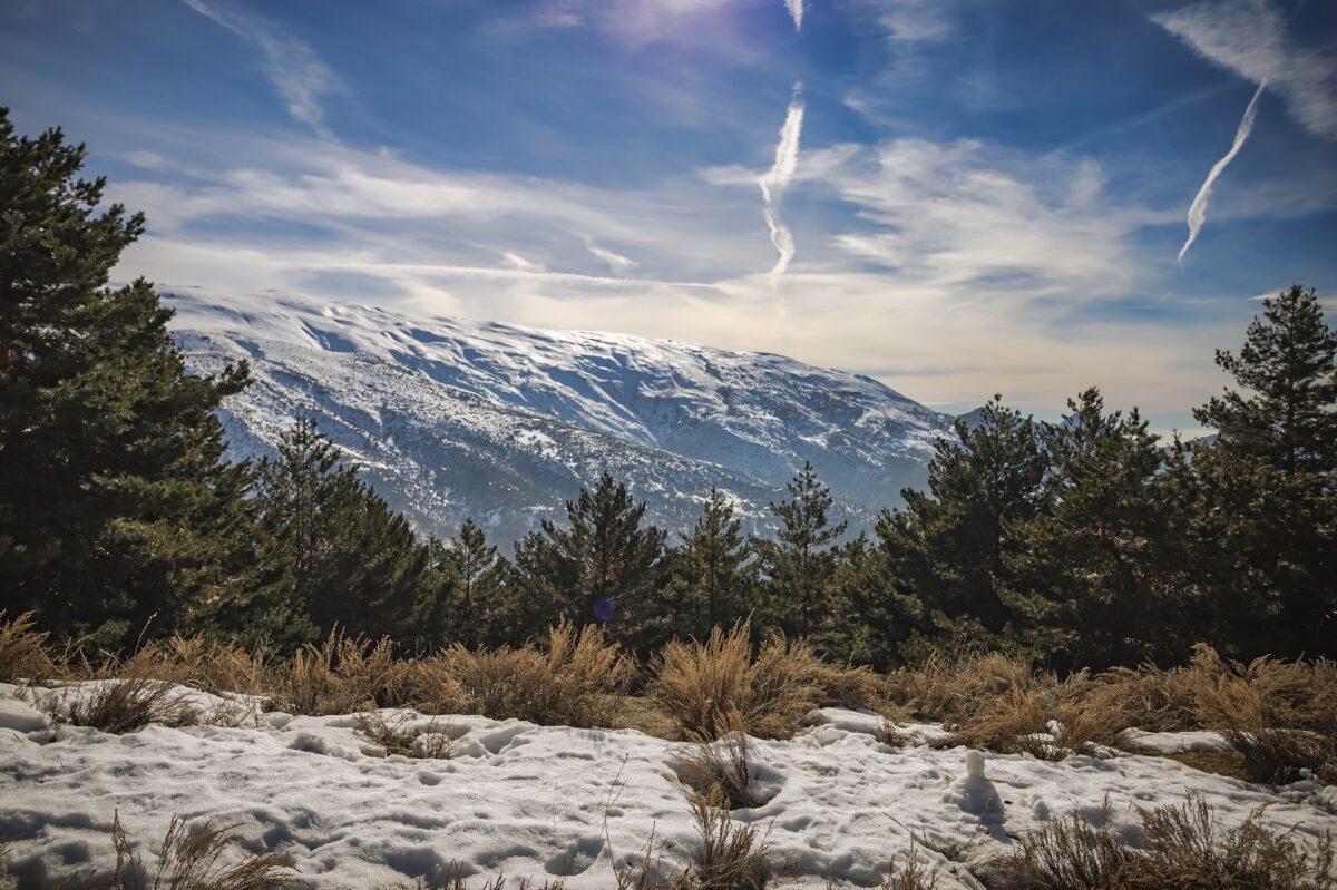 Así se ‘siembra’ el agua en la Alpujarra granadina