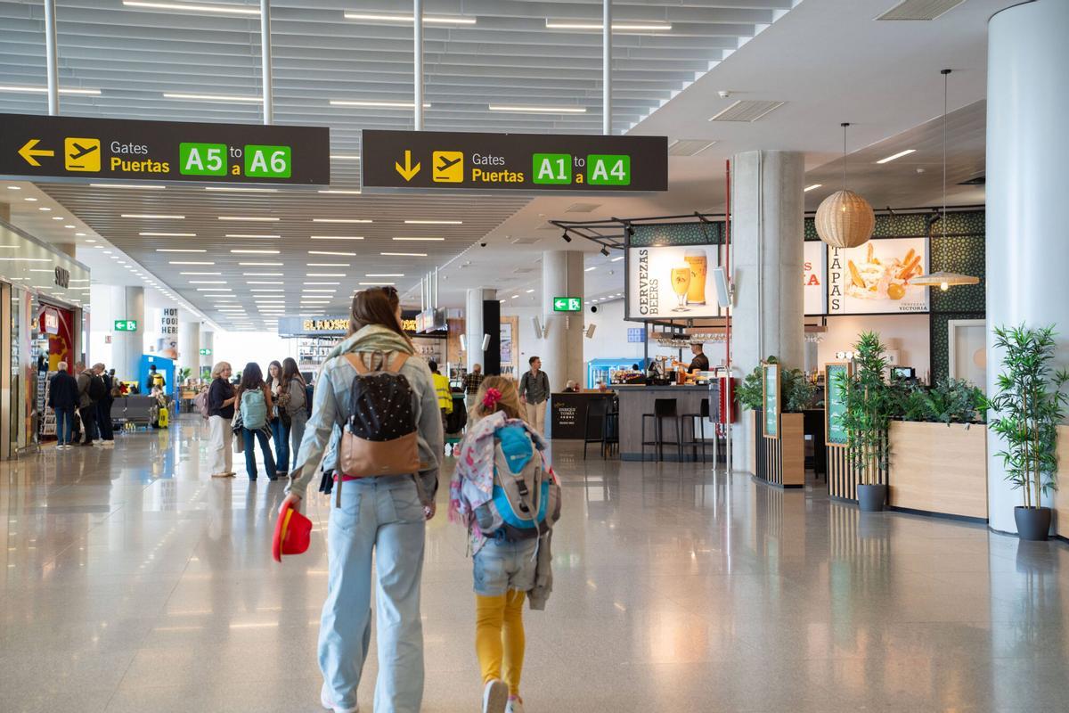 Interior del Aeropuerto de Sevilla