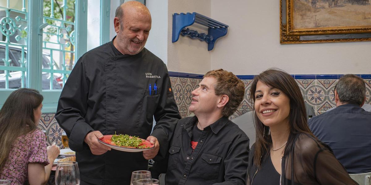 Los cinco sitios para comer este verano en Extremadura que recomiendan los famosos en la Guía Repsol