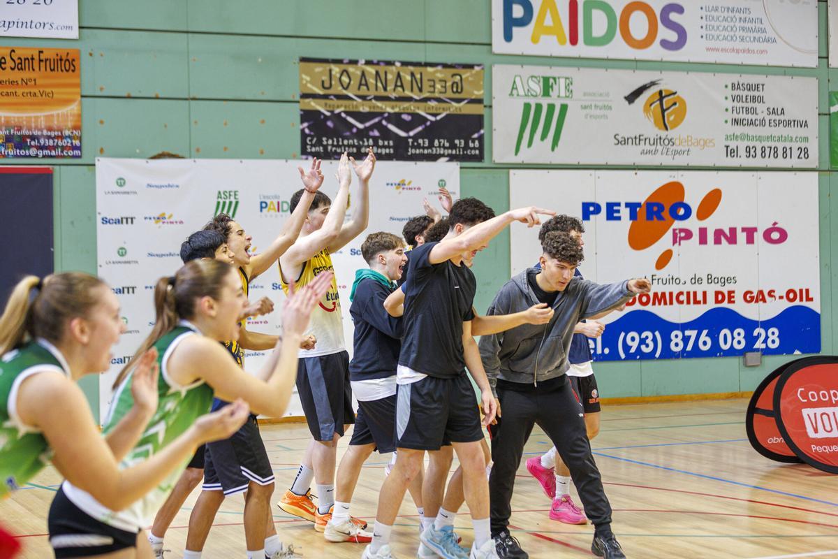 Imatges de la Supercopa Col·legial: IES Gerbert d'Aurillac - Paidos Imatges de la Supercopa Col·legial: IES Gerbert d'Aurillac - Paidos