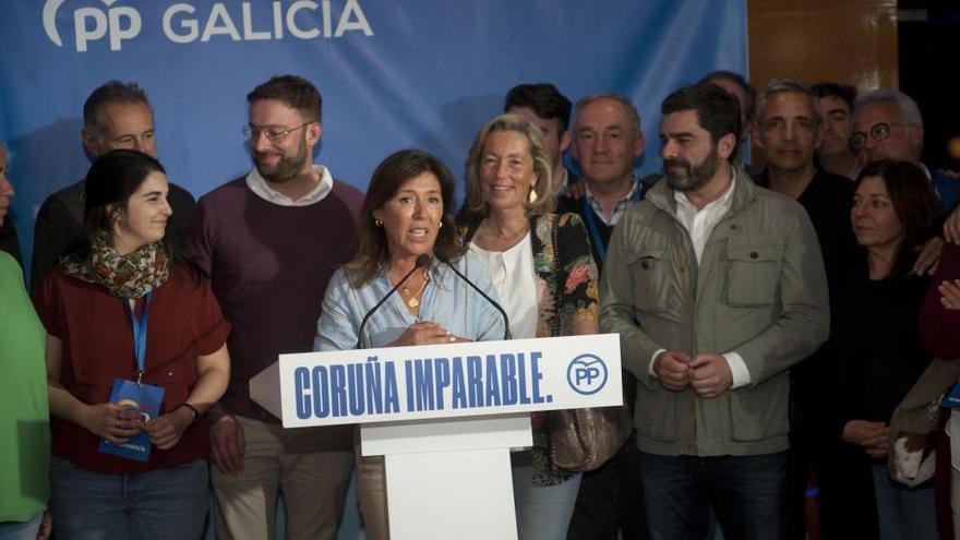 Bea Mato se dirige a militantes tras los resultados de las municipales.