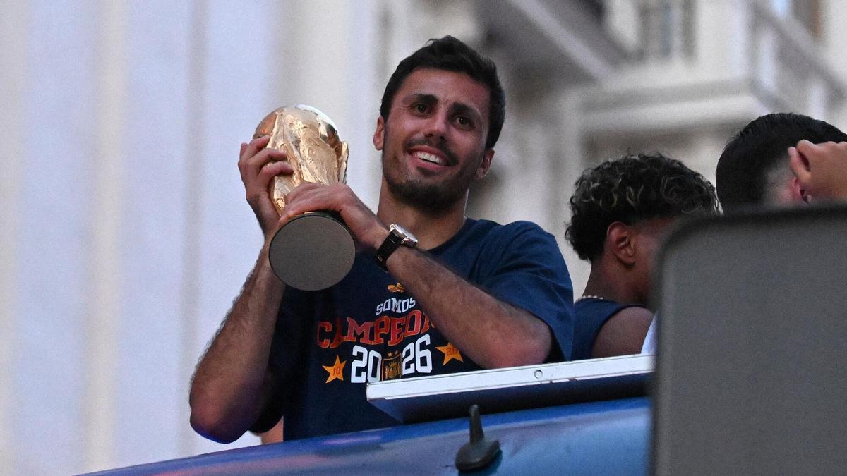Mercado de fichajes, hoy, en directo: última hora de FC Barcelona, Real Madrid y todas las altas y bajas de las grandes ligas