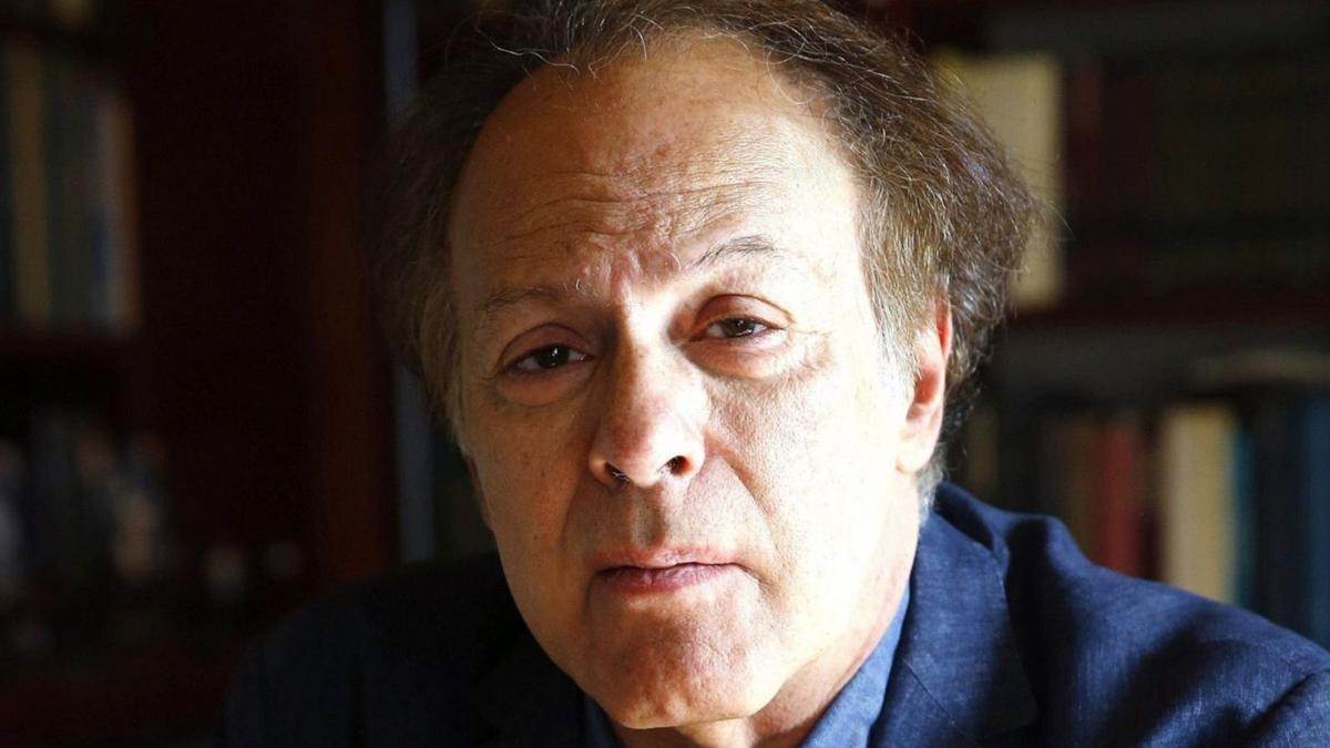 Sonbre la ausencia de Javier Marías