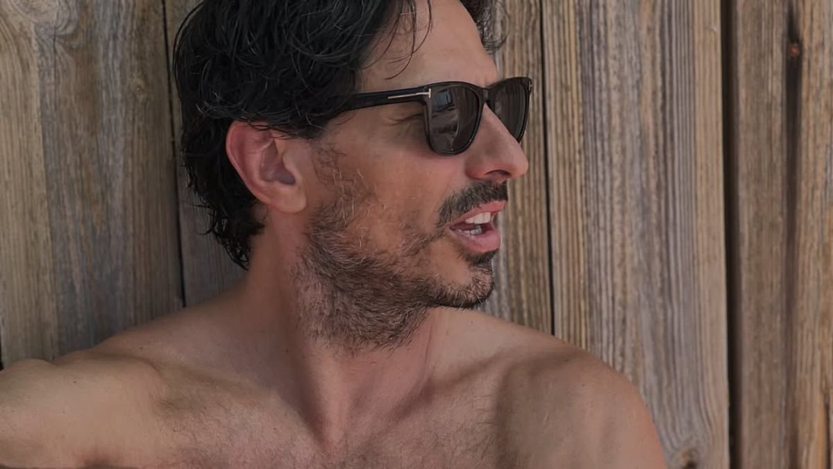 Andrés Velencoso tiene un romance secreto, pero Javi de Hoyos tiene las pistas que lo desvelan.