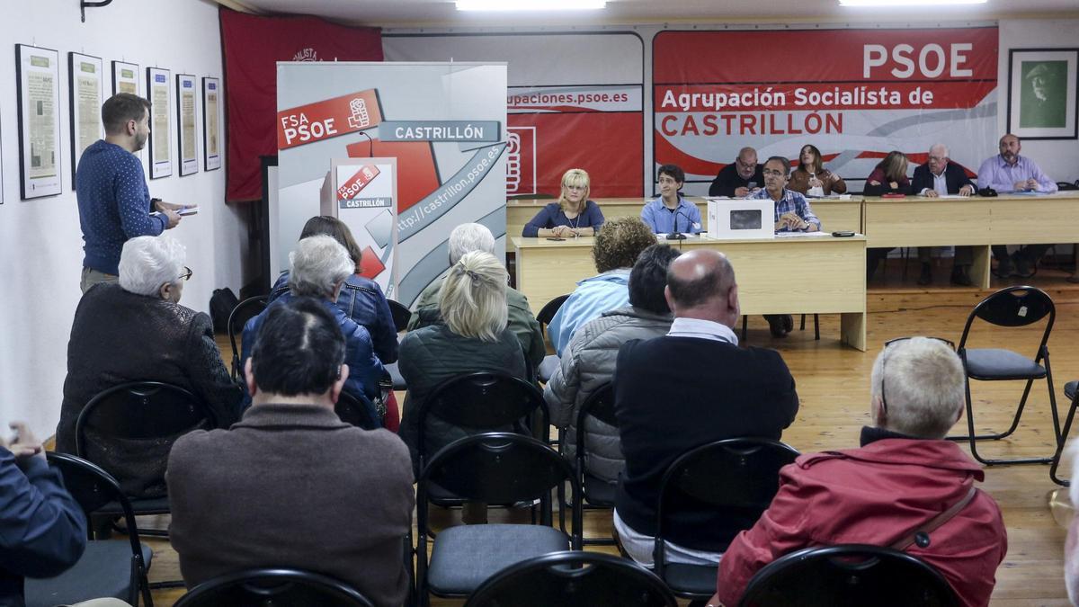 Una asamblea pasada del PSOE de Castrillón