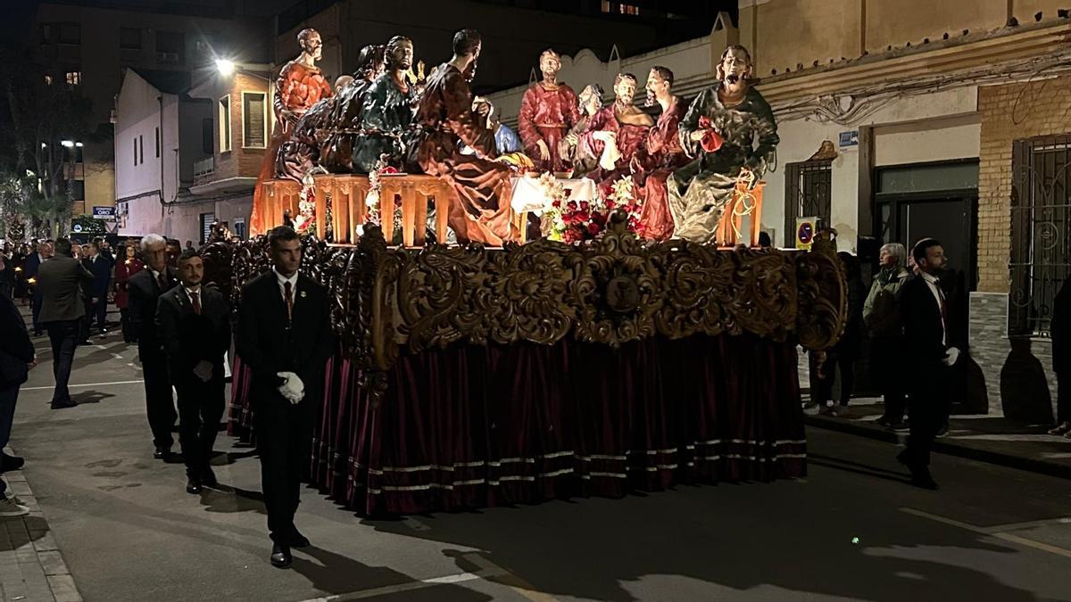 Lunes Santo en Torrent: Santa Cena y Negaciones de Pedro protagonizan las procesiones
