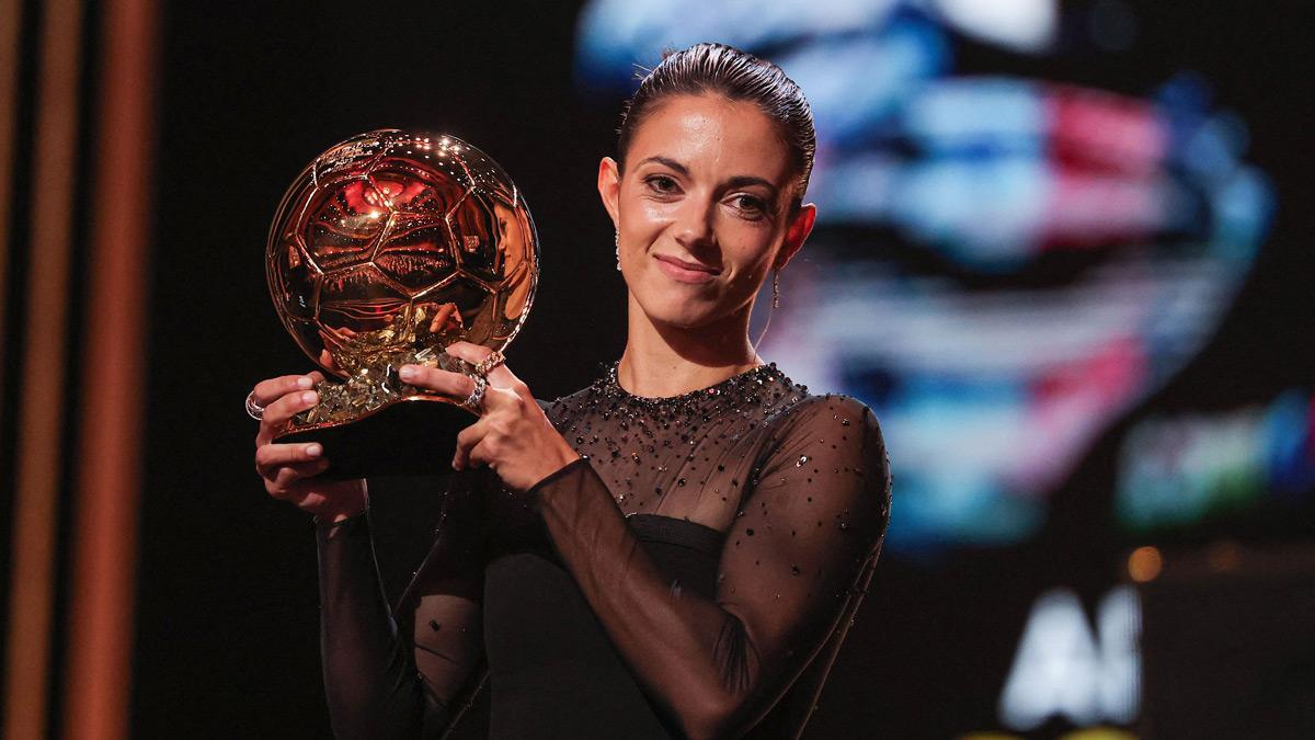 Aitana Bonmatí fue galardonada con el Balón de Oro. Además, la futbolista azulgrana conquistó el triplete con el Barça y ganó el Mundial con la Selección española, donde fue elegida mejor jugadora del torneo.