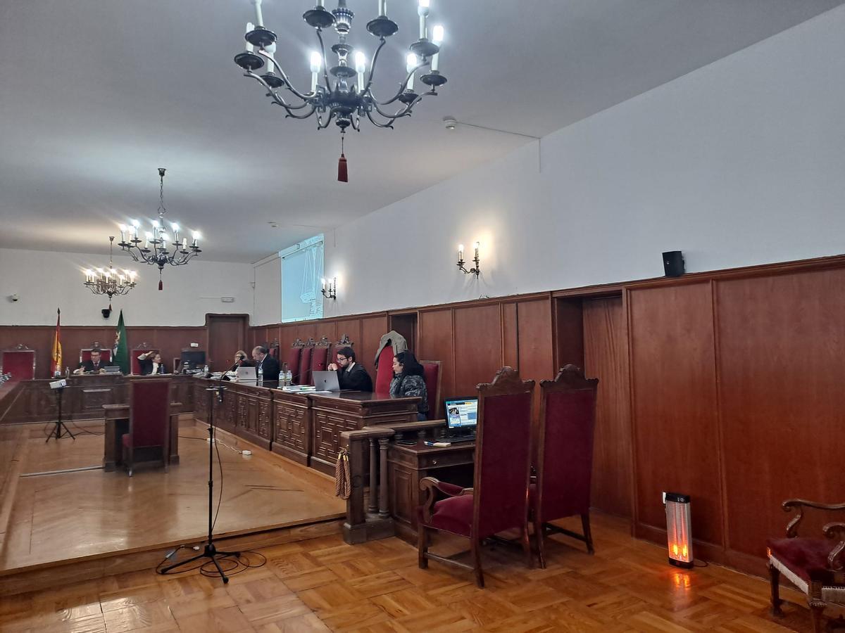 Constituido el jurado popular que juzgará a la acusada de matar a su pareja en Zafra