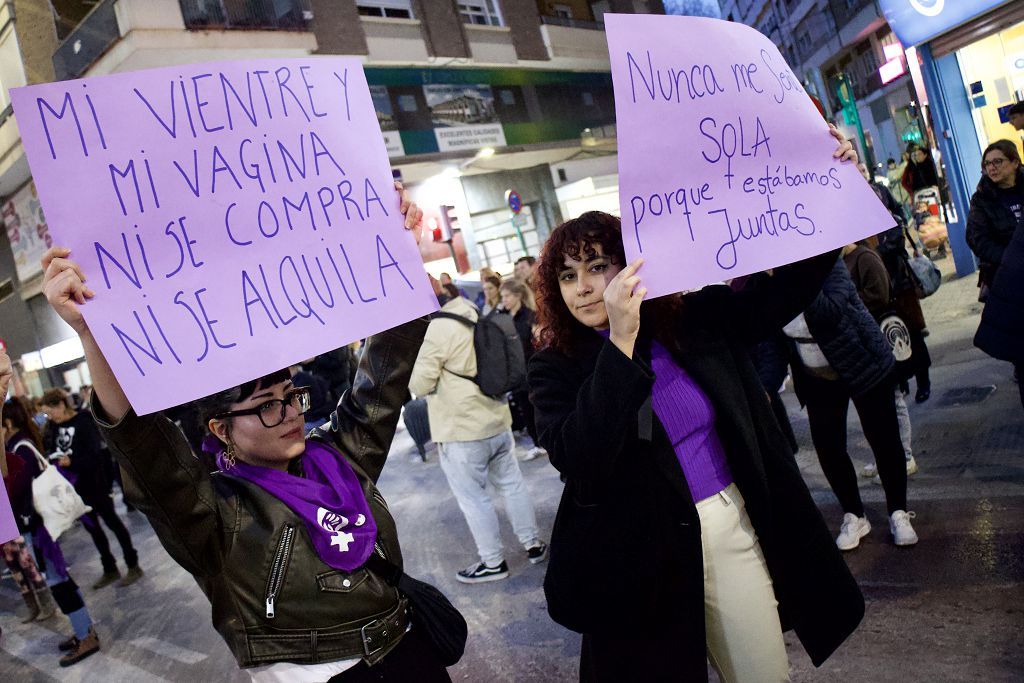 Todas las imágenes de la manifestación en Murcia del 8M