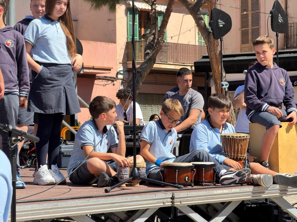 Más de 200 alumnos de centros educativos de Andratx protagoniza la tercera edición de “Musiqueando”