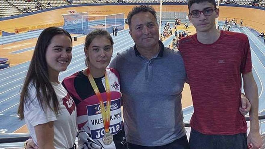 Ãgatha NÃºÃ±ez, InÃ©s Pascual, Juan Sancha y Alejandro SÃ¡nchez-Palencia.