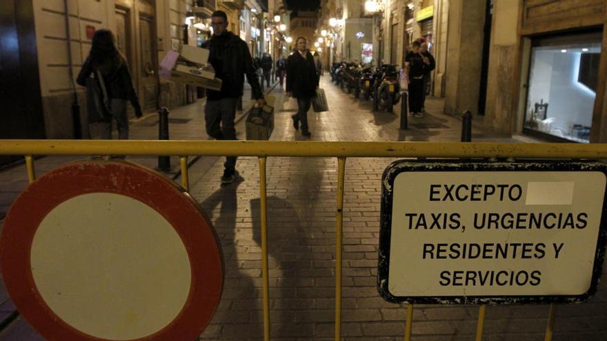 El ZAS del Carmen adelanta media hora el cierre de locales y no permitirá más terrazas