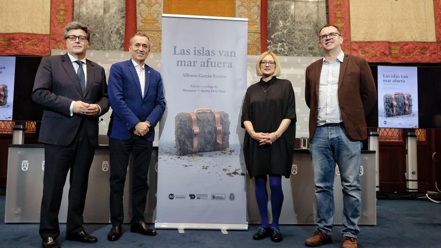 El Cabildo acoge la presentación de la novela inédita de García-Ramos