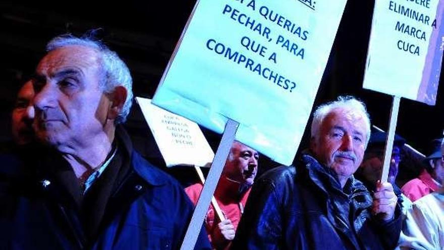 Una manifestación anterior de las trabajadoras de Cuca.  // Iñaki Abella