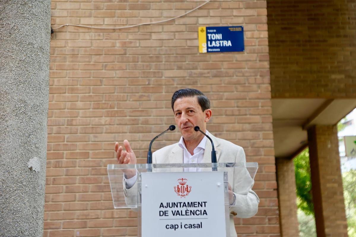 Uno de los hijos de Toni Lastra agradeció el homenaje