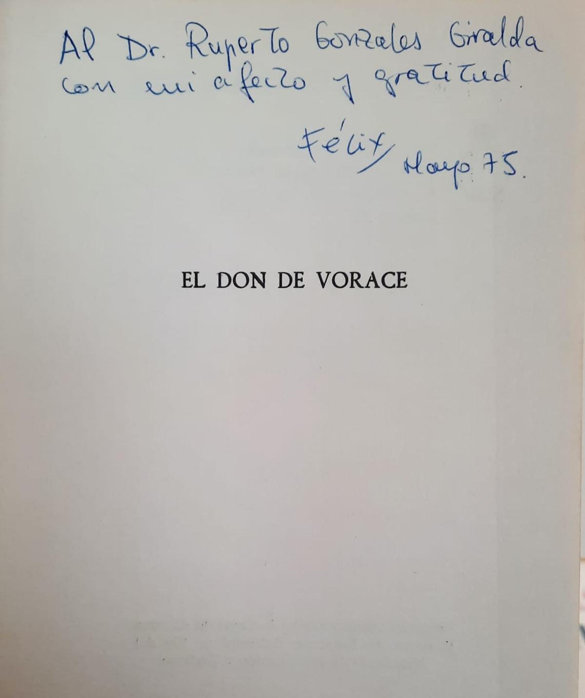 Ejemplar de 'El don de Vorace' firmado de puño y letra por Félix Francisco Casanova.