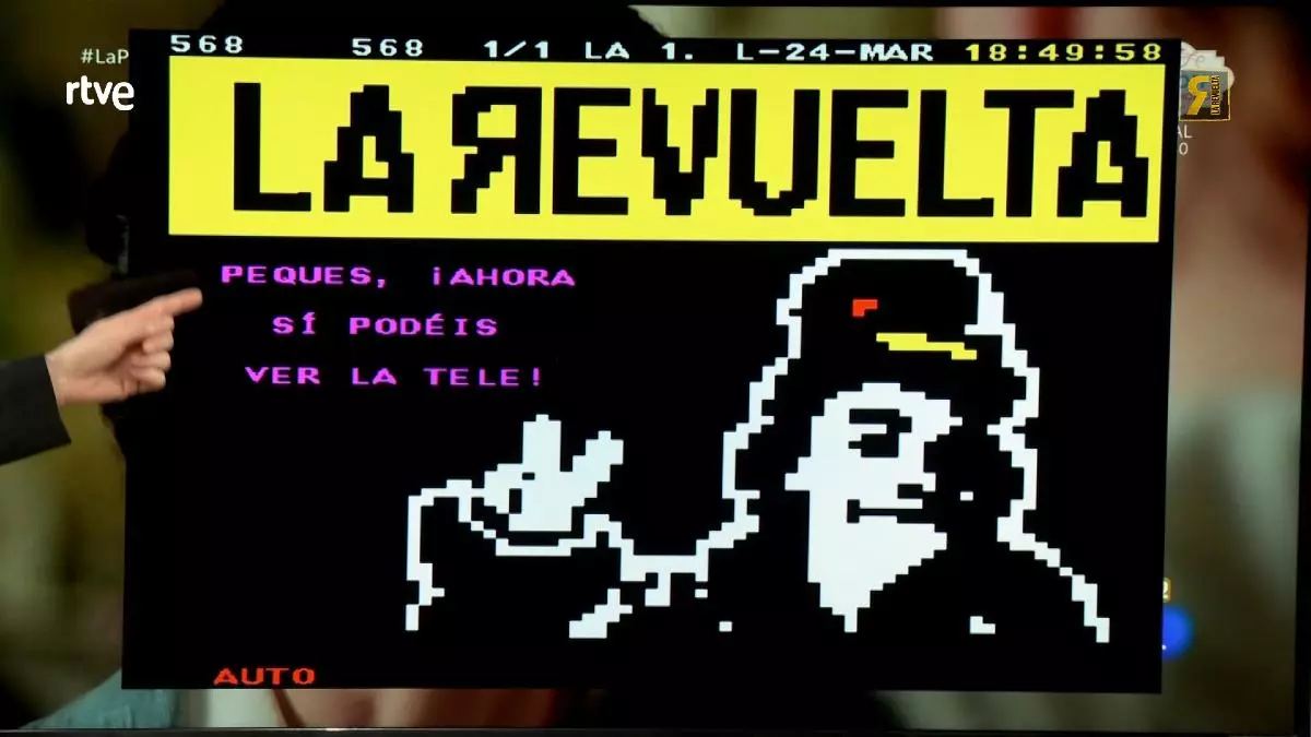 'La Revuelta' llega a Teletexto con regalo a David Broncano: "Si hubiesen visto esto mis abuelos..."