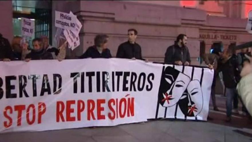 Concentración en Madrid en solidaridad con los titiriteros