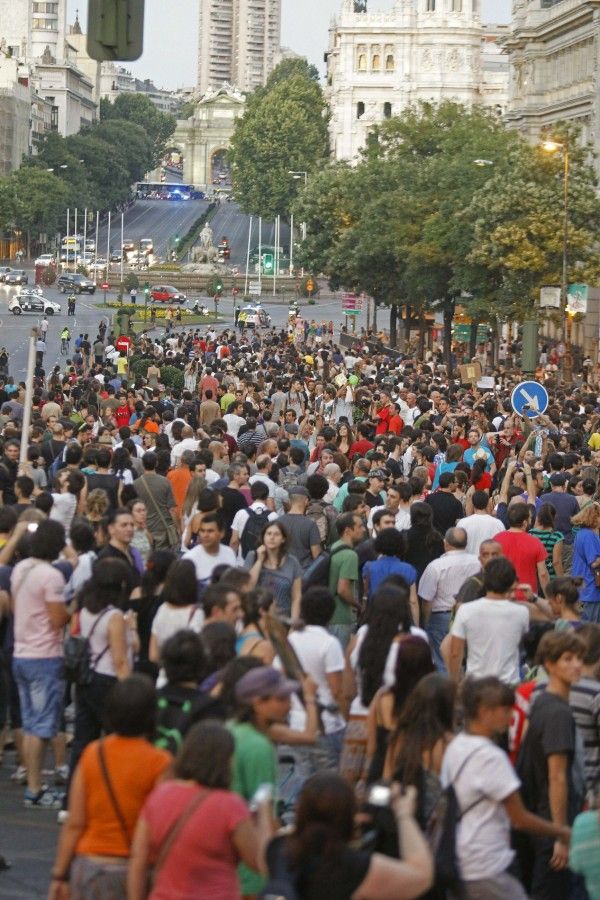 Desalojo de los indignados acampados en la Puerta del Sol y el Paseo del Prado