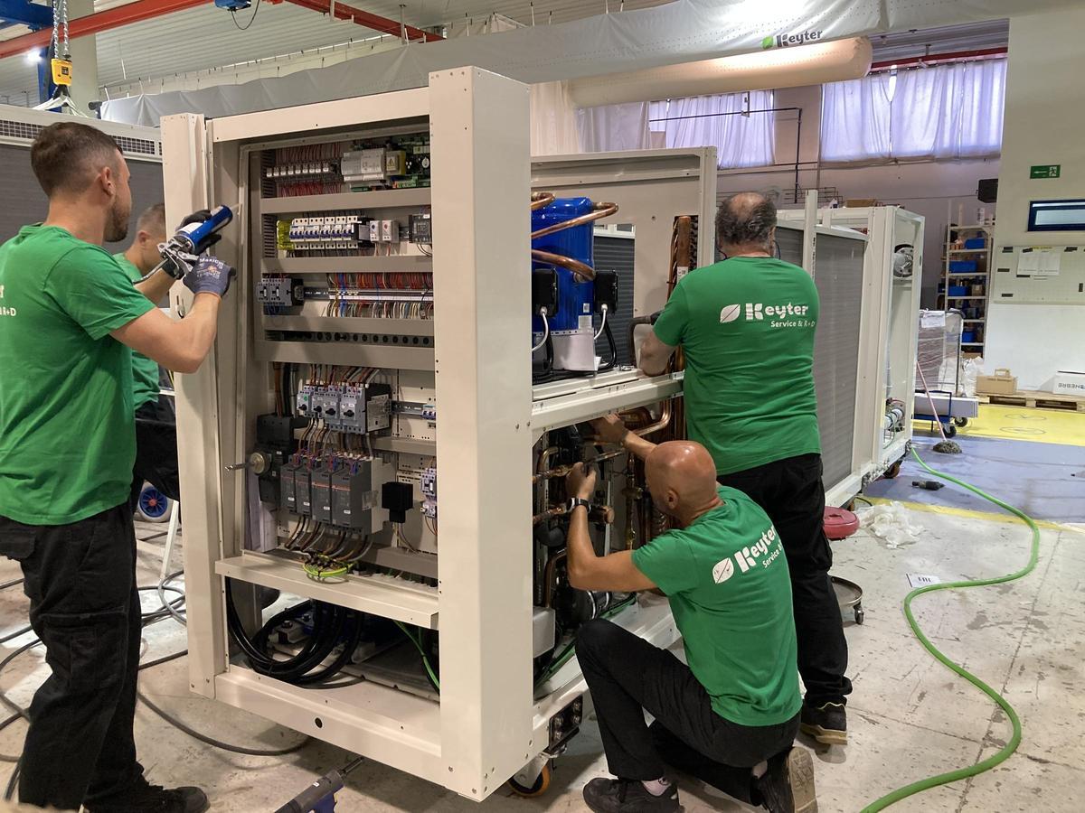 Keyter es un grupo de empresas industriales dedicado al diseño, ingeniería, fabricación y comercialización de sistemas y soluciones basadas en tecnologías de refrigeración y climatización.