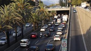 Mor un motorista de 60 anys a la Ronda de Dalt de Barcelona