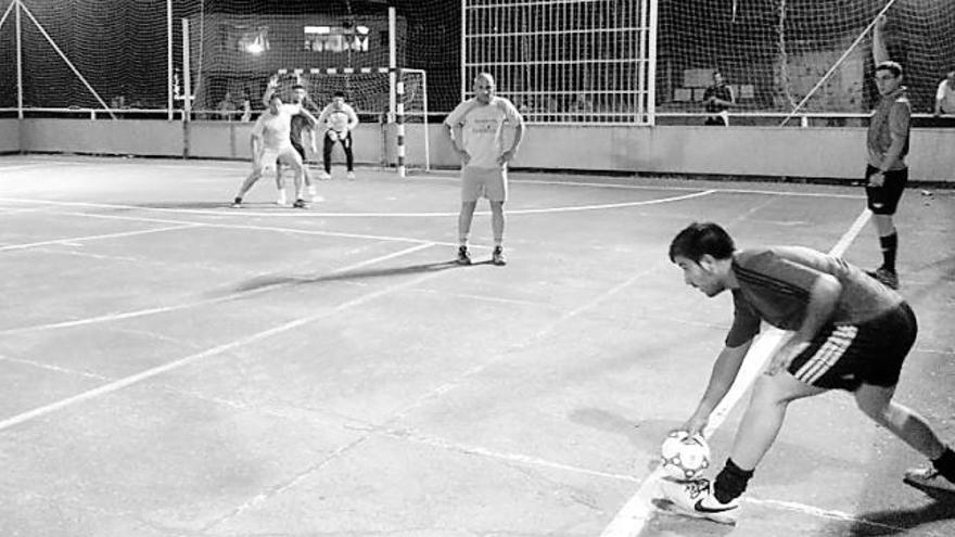 La disputa de un partido senior en las semifinales de ayer.