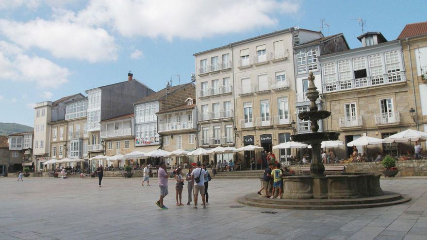 La Plaza Mayor de Celanova será el punto inicial de la carrera. | Iñaki Osorio