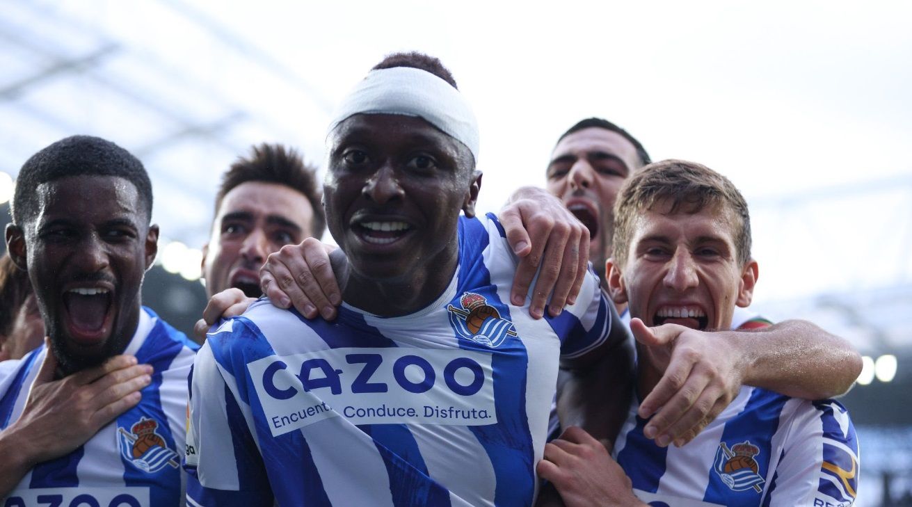 Sadiq celebra su primer gol como jugador de la Real Sociedad.