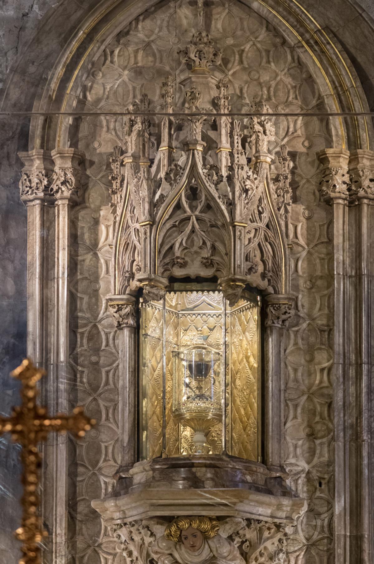 Capilla del Santo Caliz con la Copa del Santo Grial