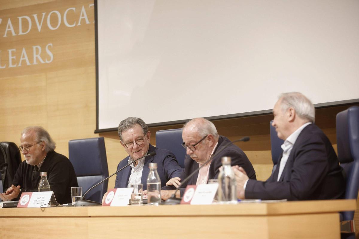 Castresana, ayer en Palma acompañado de Andreu Manresa, Ladislao Roig y Martín Aleñar.