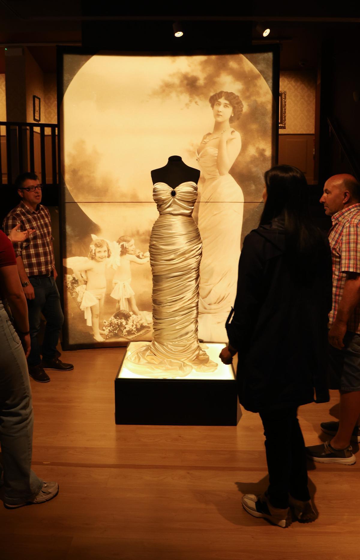 Uno de los trajes de la estrella, en su museo de Valga.