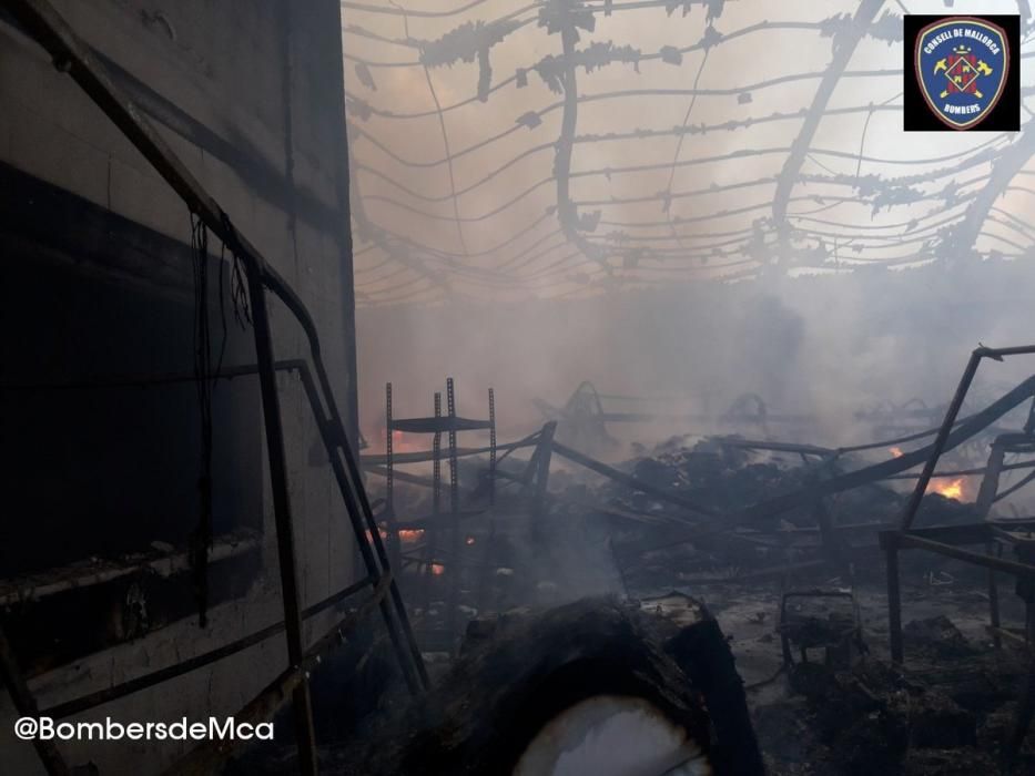 Incendio de varias naves industriales en el polígono de Marratxí