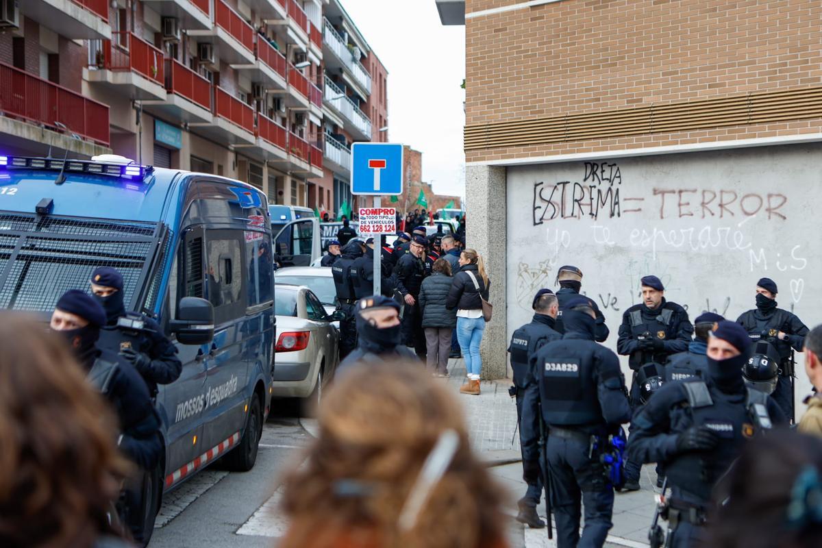 El desnonament del bloc 8 de Manresa, en imatges El desnonament del bloc 8 de Manresa, en imatges