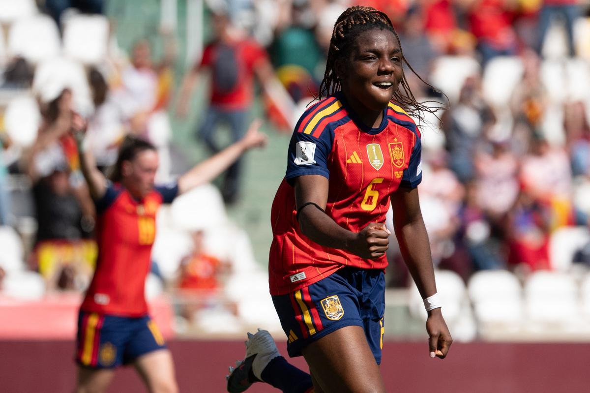 Partido de clasificación para la Copa Mundial Femenino entre España y Ucrania, en imagenes.