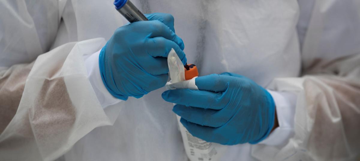 Los médicos comienzan una huelga indefinida.