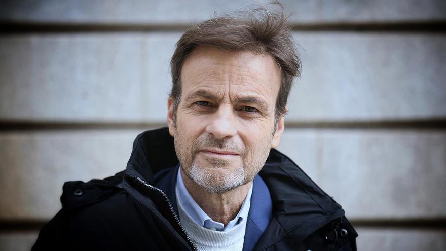 Jaume Asens obtiene el alta hospitalaria tras recibir un trasplante de riñón de su madre