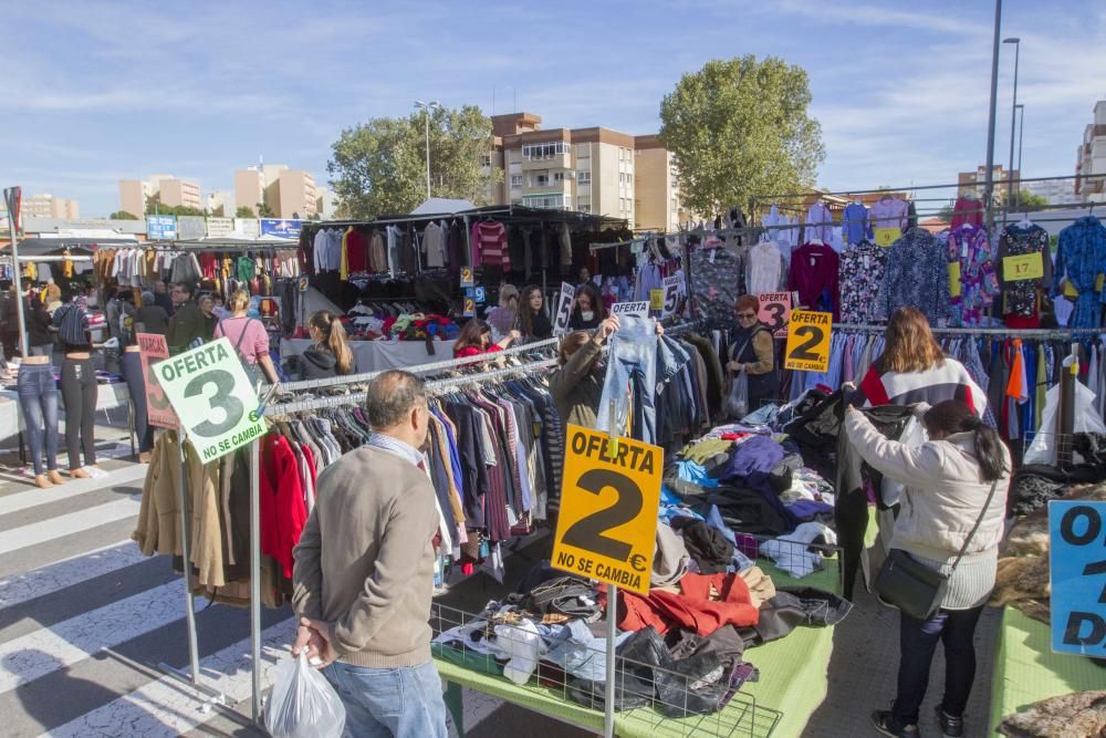 Mercadillo semanal del Cénit