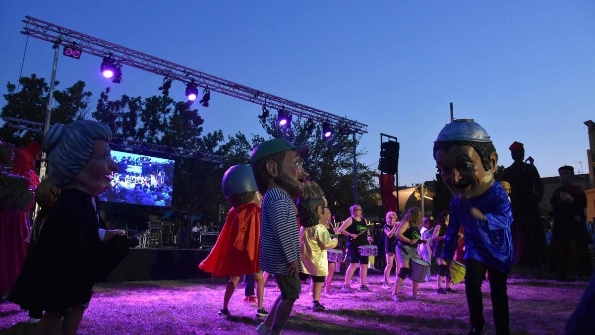 Un moment de l'espectacle 'Encenem la Cultura, encenem la Festa'