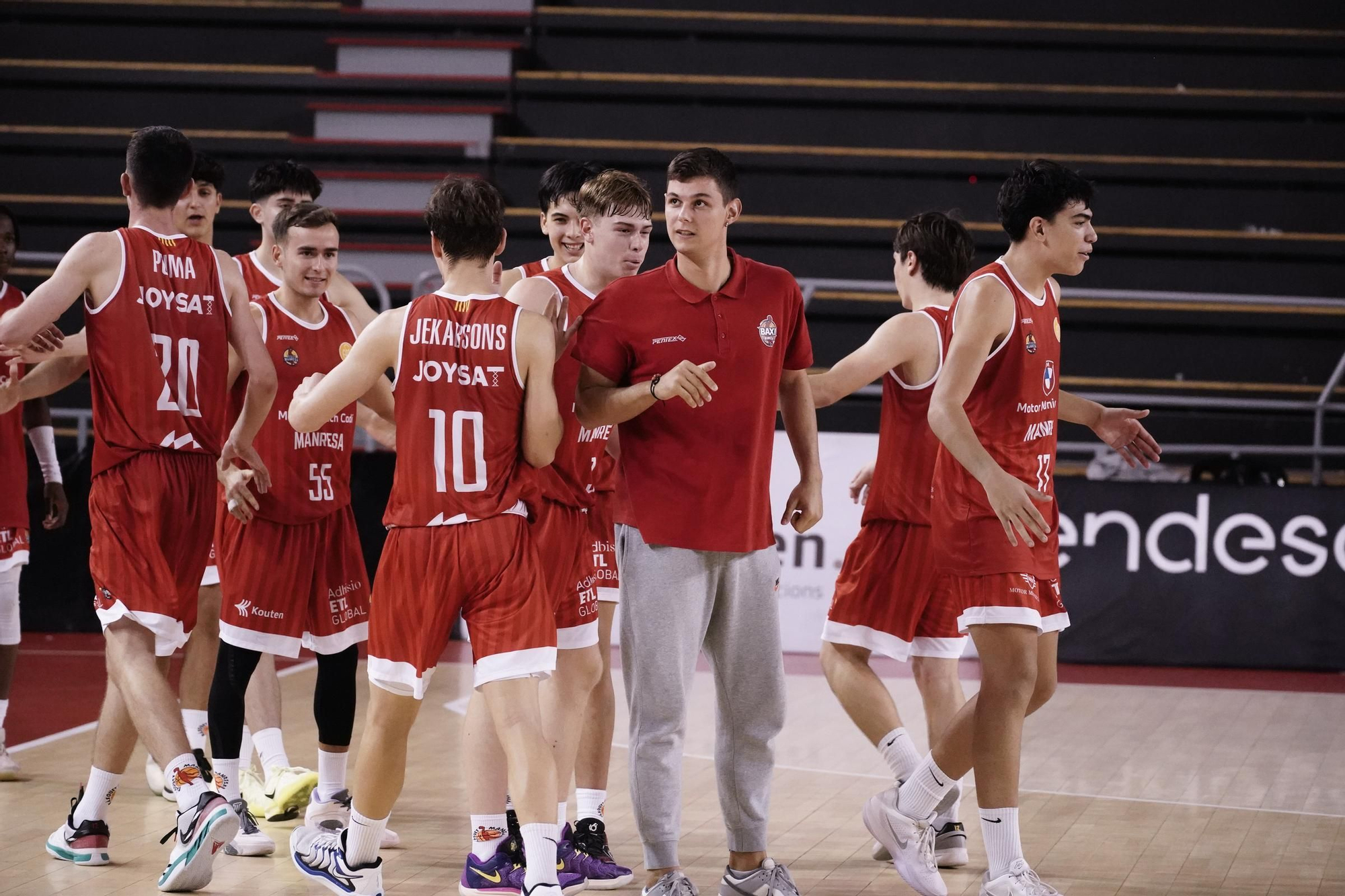 Totes les imatges del Bàsquet Manresa B - Cadí