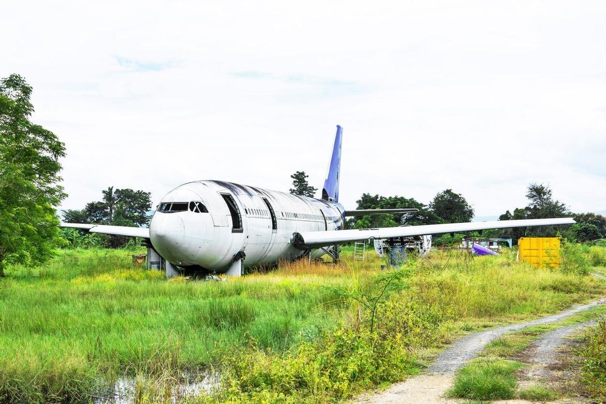 Cementerio de aviones, Bangkok