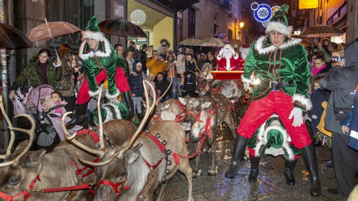 Renos en la Navidad de Ourense, en 2019.   | // CARLOS PETEIRO
