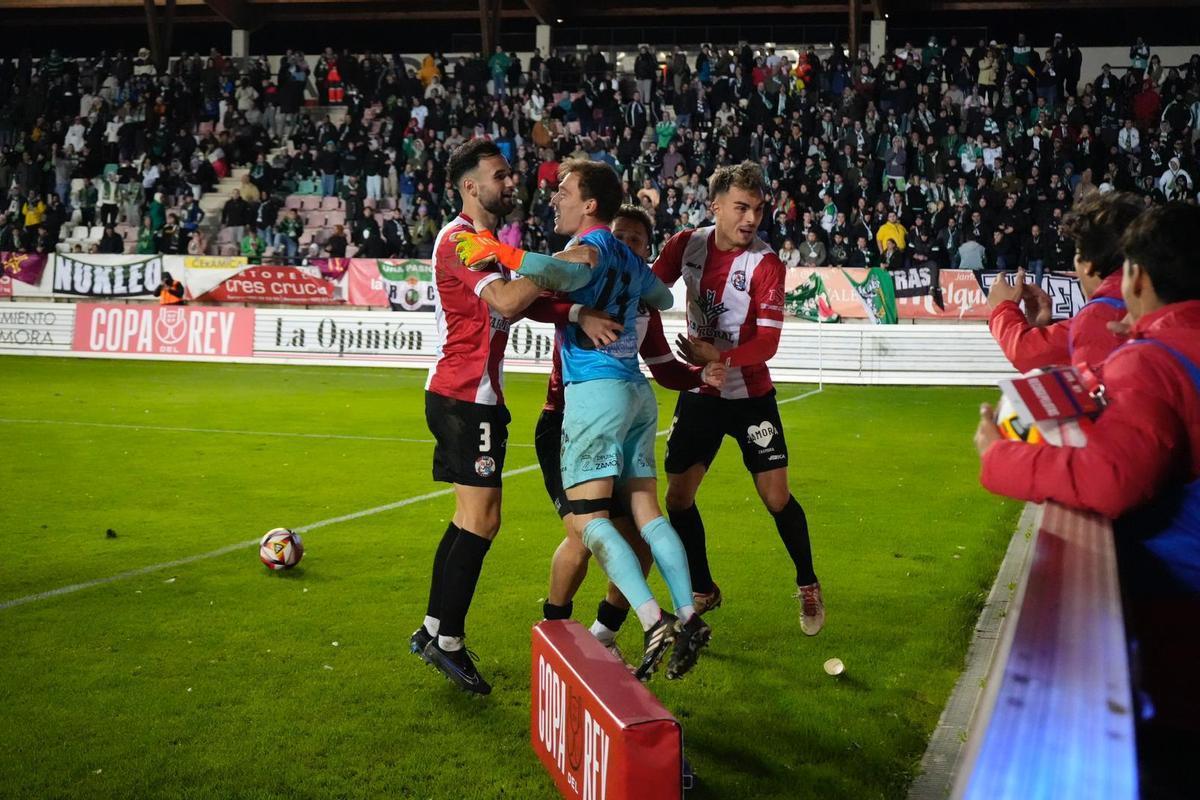 Fermín Sobrón, tras los penaltis en el Zamora CF - Racing